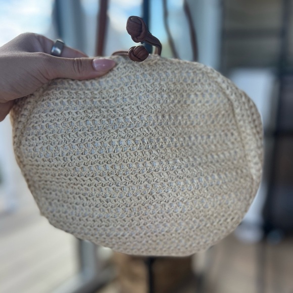 Stylish Tan and Brown Woven Bucket Bag - Picture 2 of 7